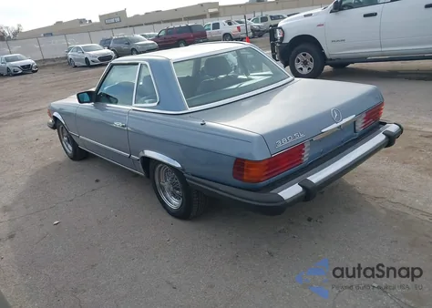 1985 Mercedes-Benz 380 Sl z USA, uszkodzony, nr VIN WDBBA45C8FA018263